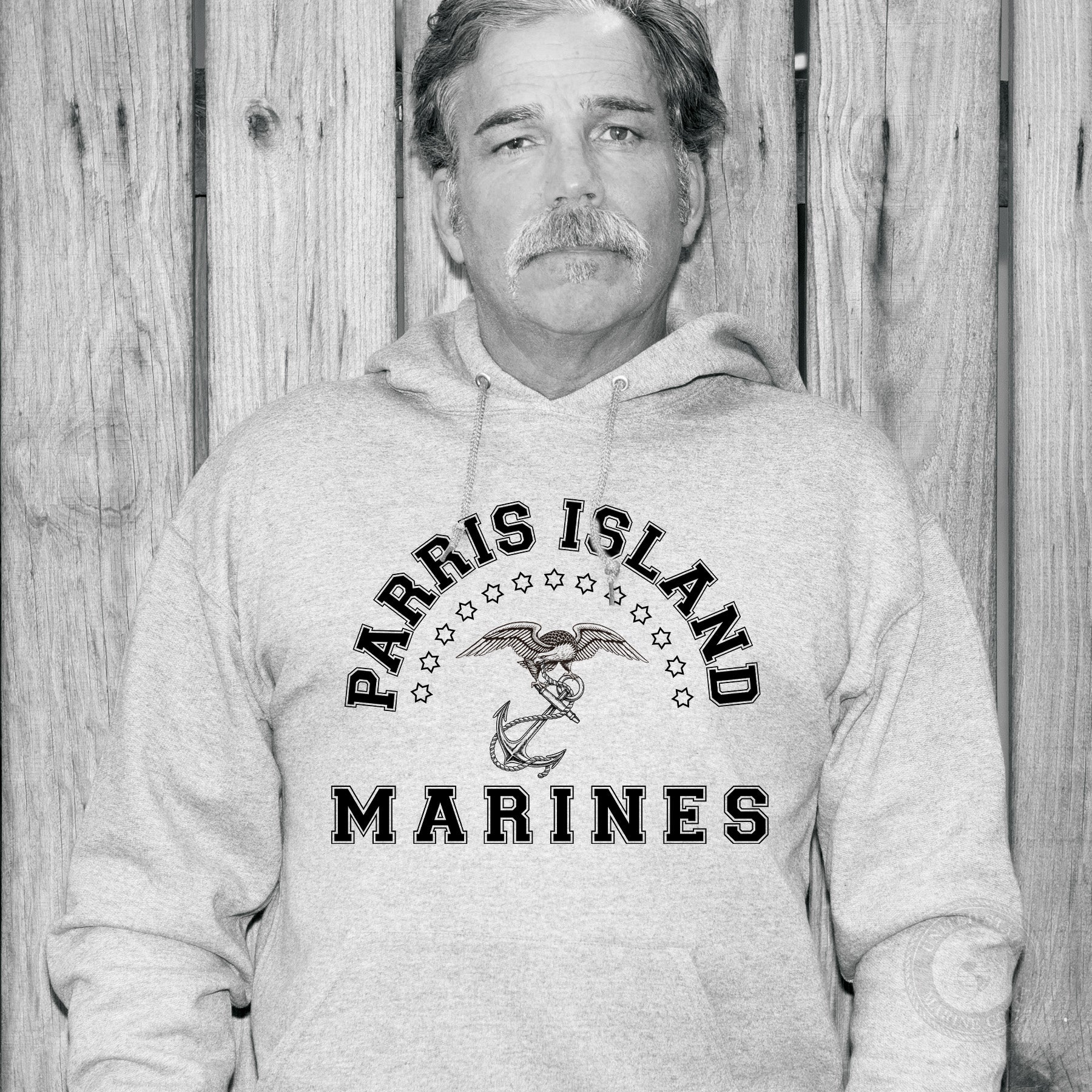 MCRD Vintage Eagle & Anchor Hoodie - Image 3
