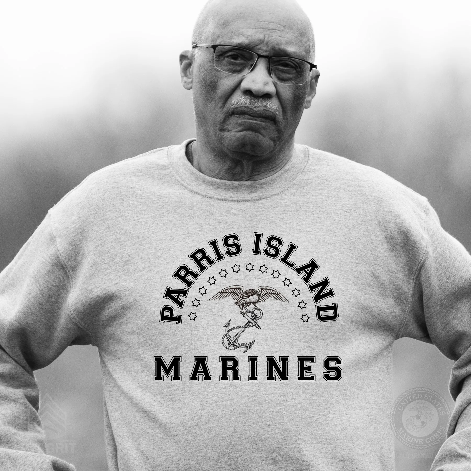 MCRD Vintage Eagle & Anchor Sweatshirt - Image 6
