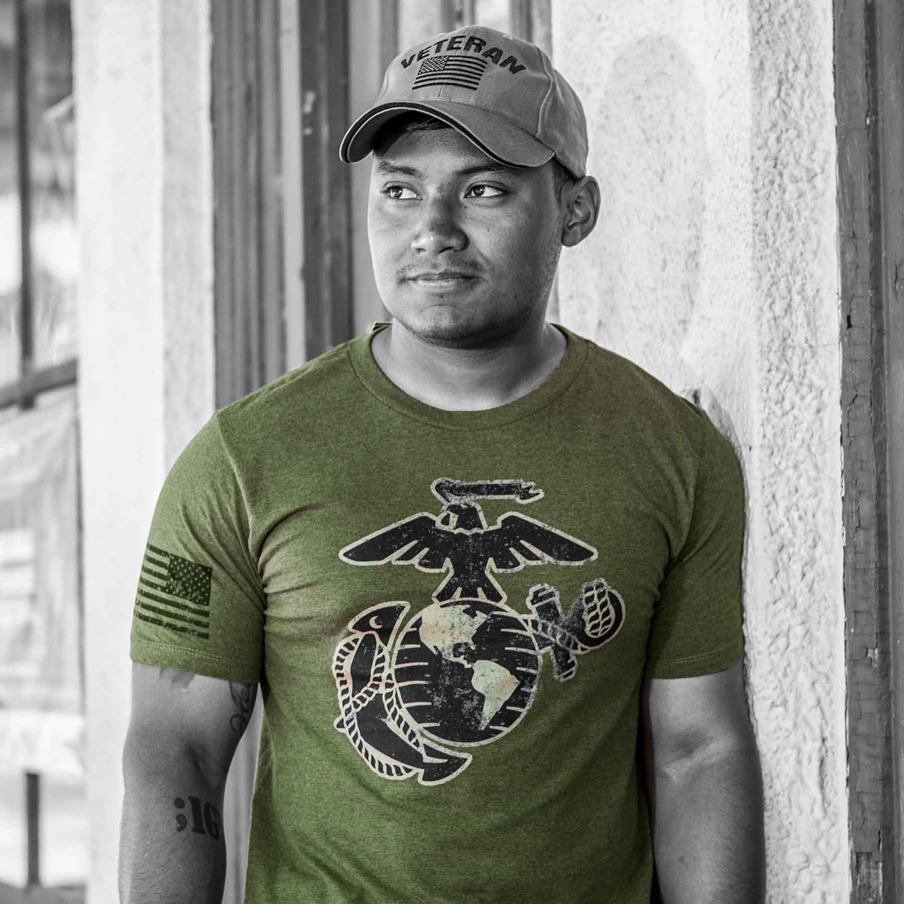 Vintage-Look Graphic Marine Corps EGA T-shirt - Image 8